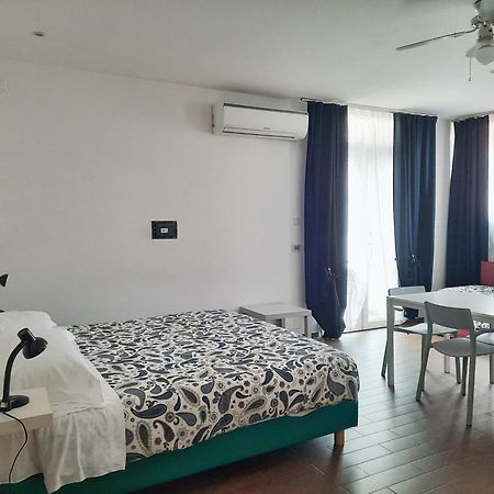 Residence Argentina R.T.A. สโปตัวร์โน ภายนอก รูปภาพ