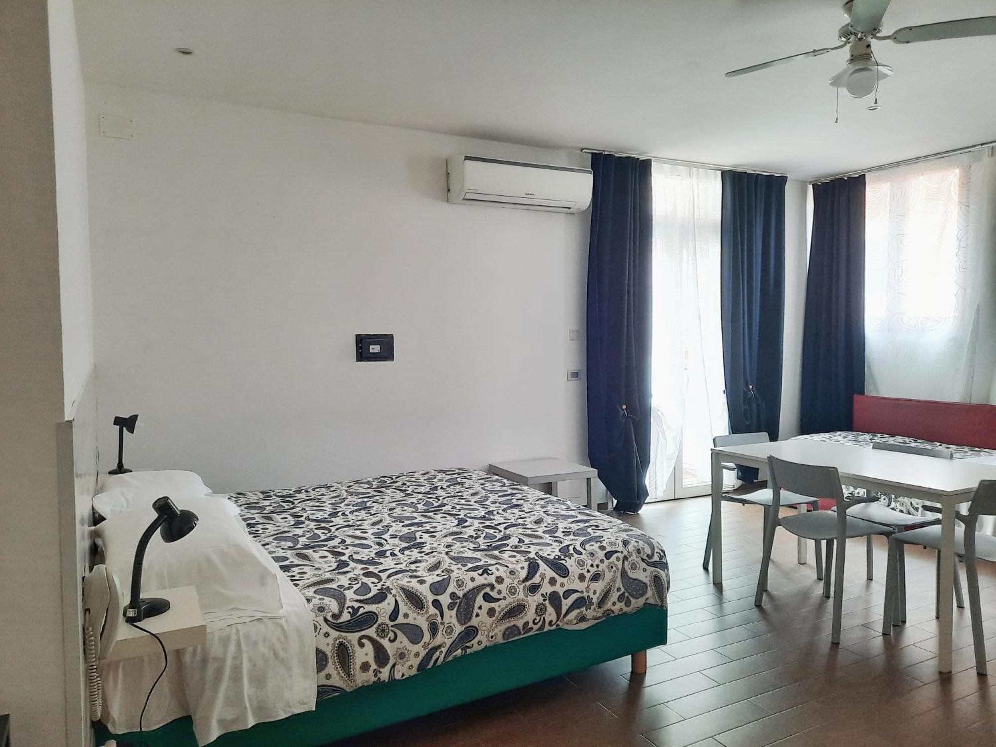 Residence Argentina R.T.A. สโปตัวร์โน ภายนอก รูปภาพ