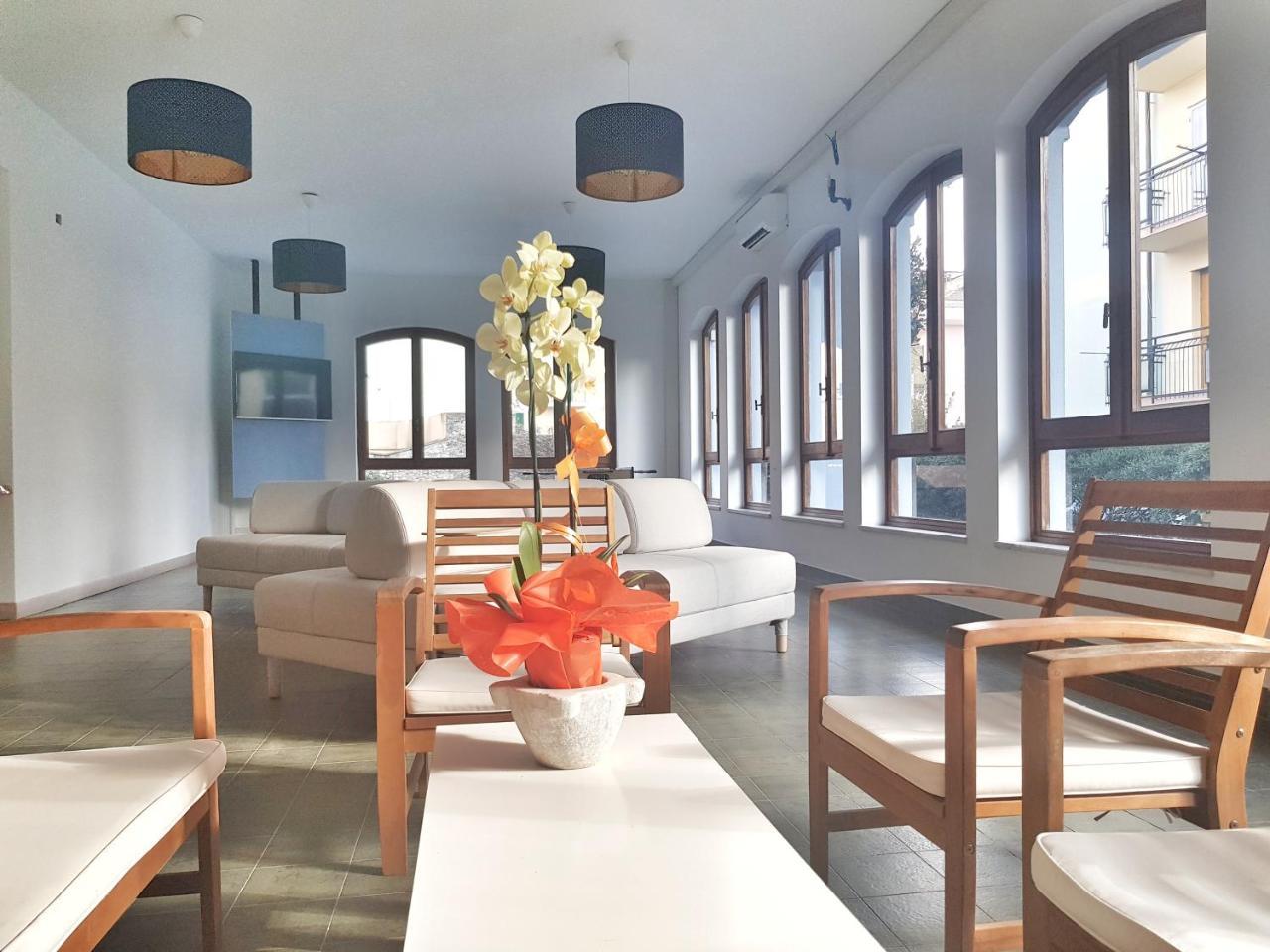 Residence Argentina R.T.A. สโปตัวร์โน ภายนอก รูปภาพ