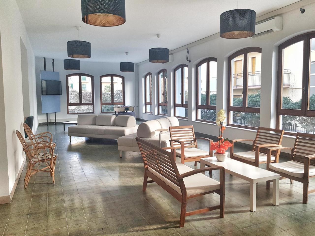 Residence Argentina R.T.A. สโปตัวร์โน ภายนอก รูปภาพ